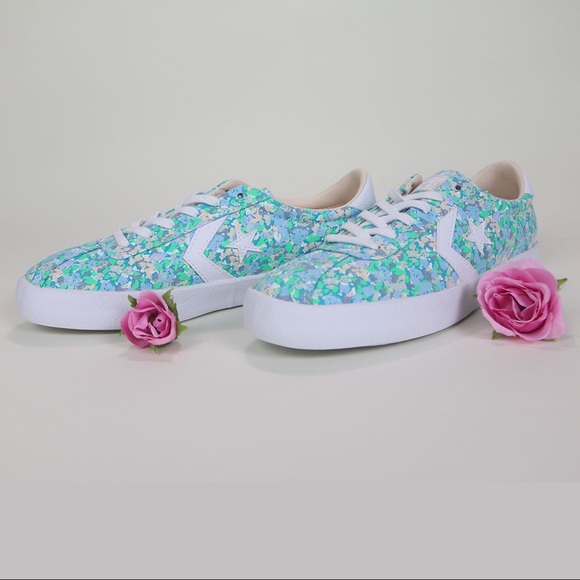 converse floral low top